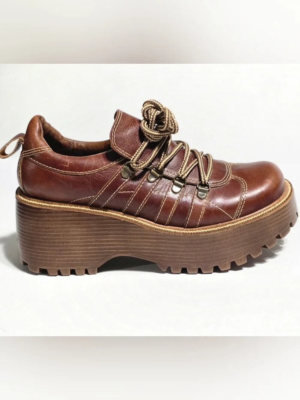 RARE Steve Madden Chunky 2000's Platform Lace-Up Women's 8 in Brown